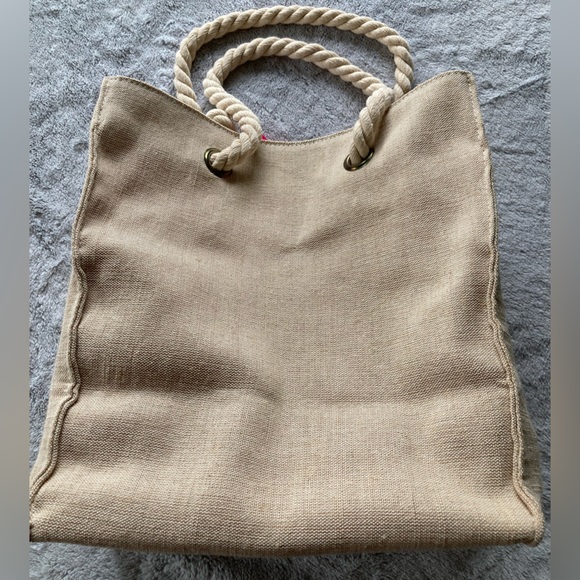 New Cute Burlap Beach Tote - Picture 3 of 5